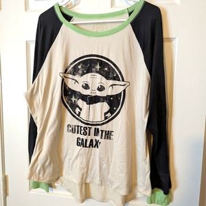 Baby Yoda Baseball Tee
